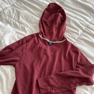 Volcom pullover size medium.